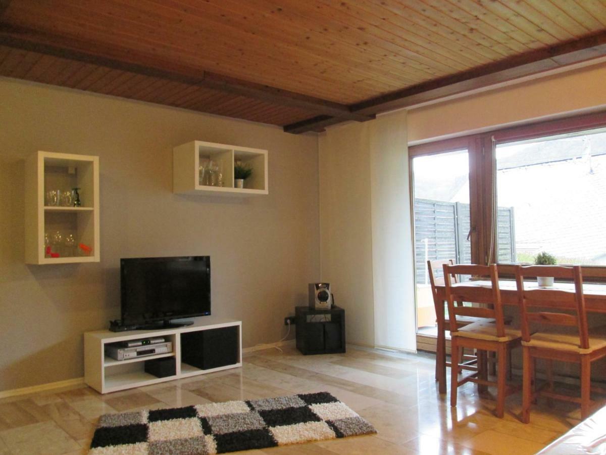 Ferienwohnung Edi Fischer Oberfell Bagian luar foto