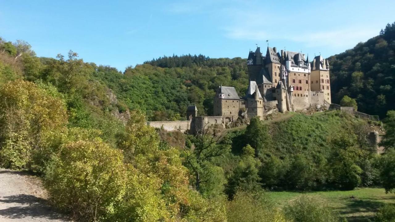 Ferienwohnung Edi Fischer Oberfell Bagian luar foto