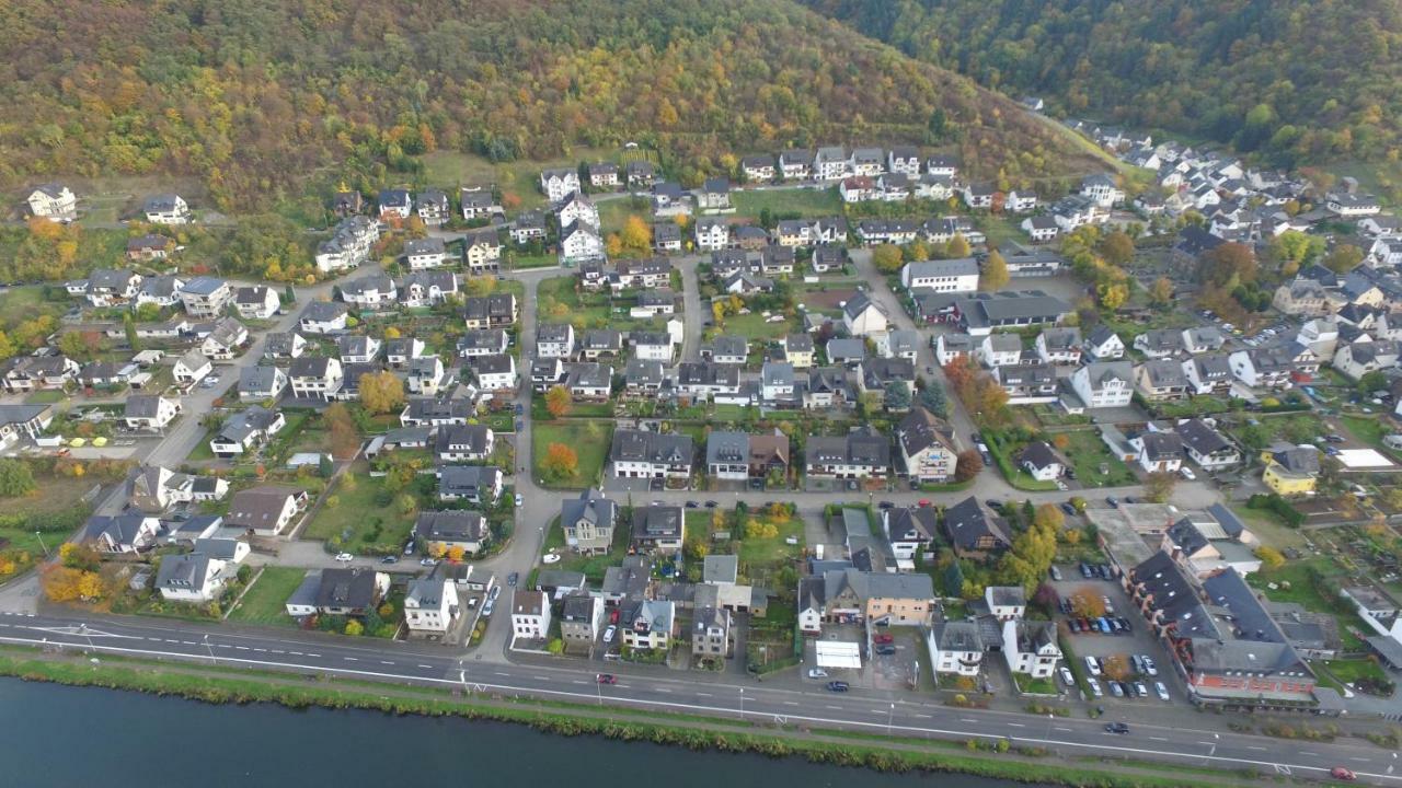 Ferienwohnung Edi Fischer Oberfell Bagian luar foto