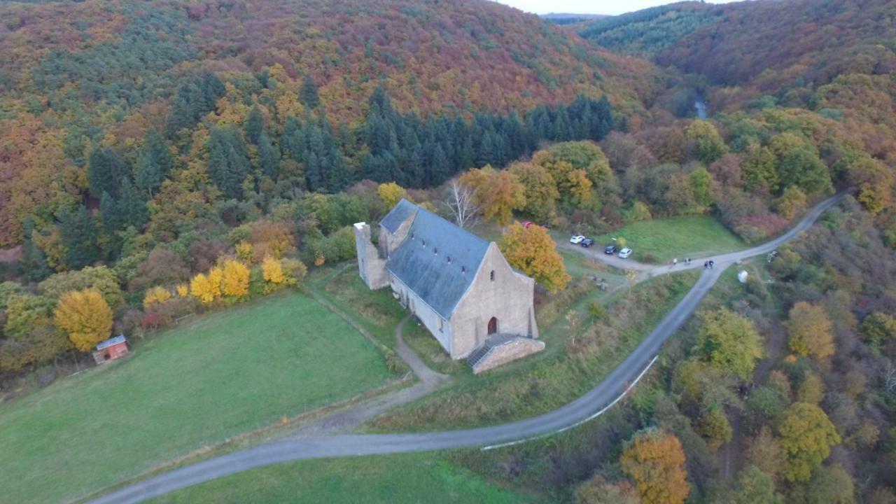 Ferienwohnung Edi Fischer Oberfell Bagian luar foto